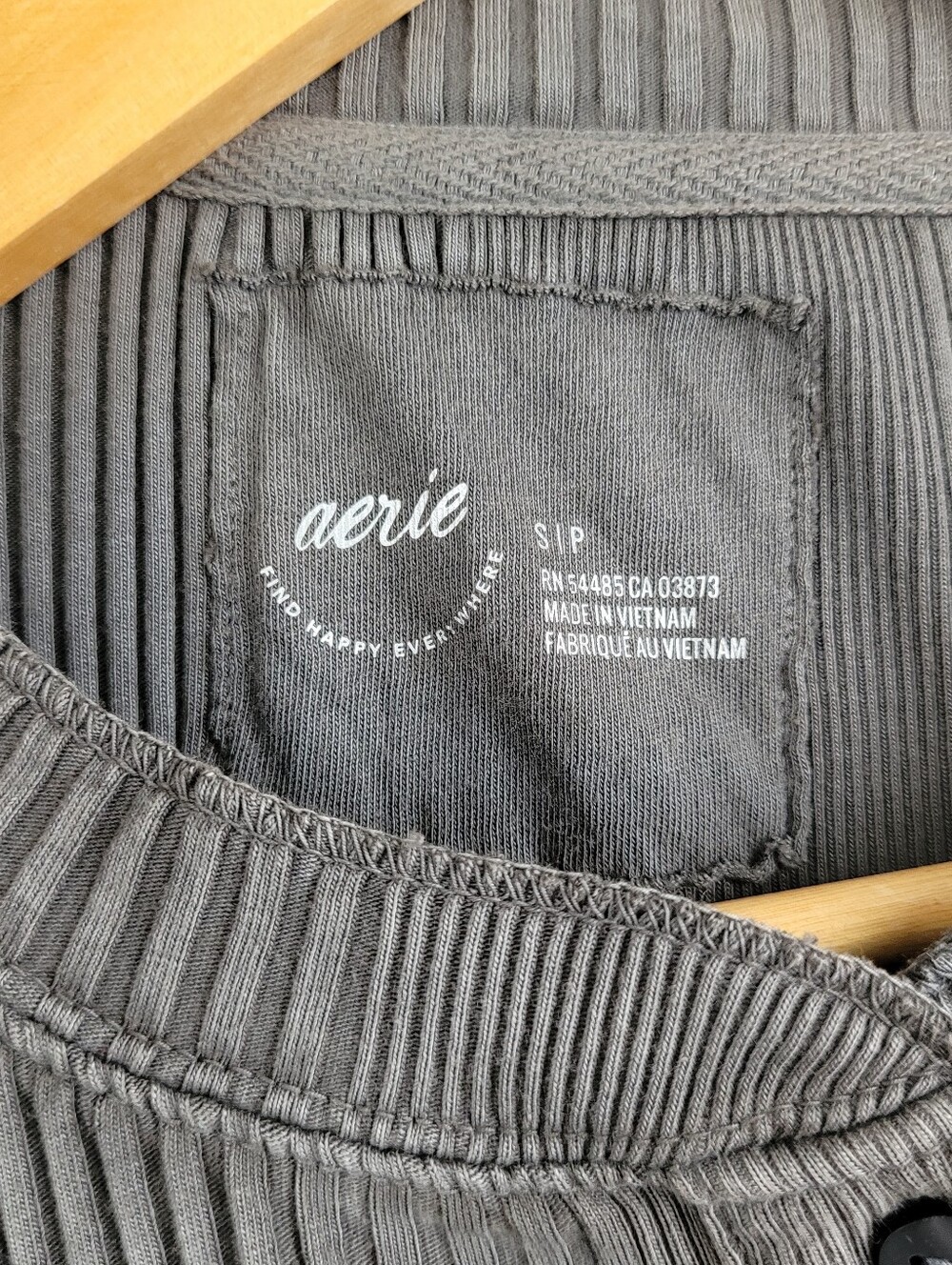 Aerie Small Washed Charcoal Ribbed Henley Long Sleeve Top - Picture 4 of 5